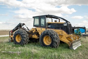2001 Caterpillar 525B  Skidder